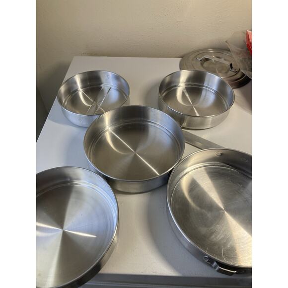 Vintage Aluminum Camping Cookware Set With Carry Bag And Tablecloth. - Picture 1 of 8
